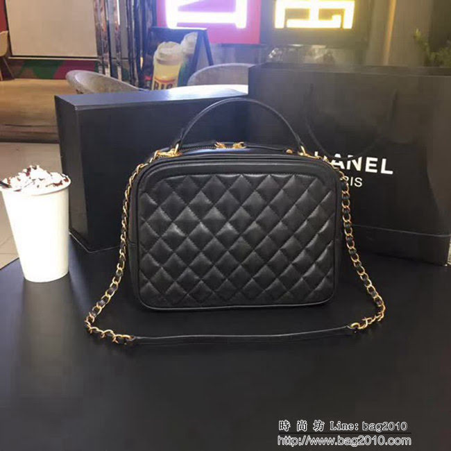 香奈兒CHANEL 57906 正品開發2018新款化妝包手提肩背鏈條包 DSC2107